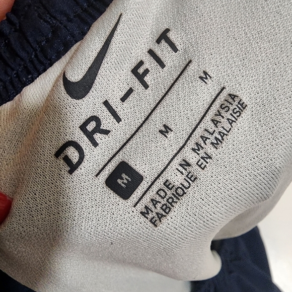 NIKE Dri Fit  Women's Navy blue running Short size M - Picture 8 of 11